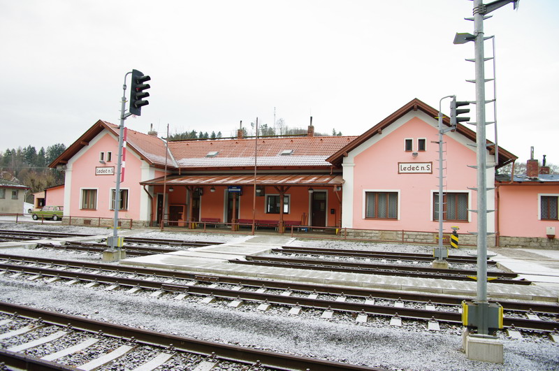 železniční stanice Ledec nad Sazavou